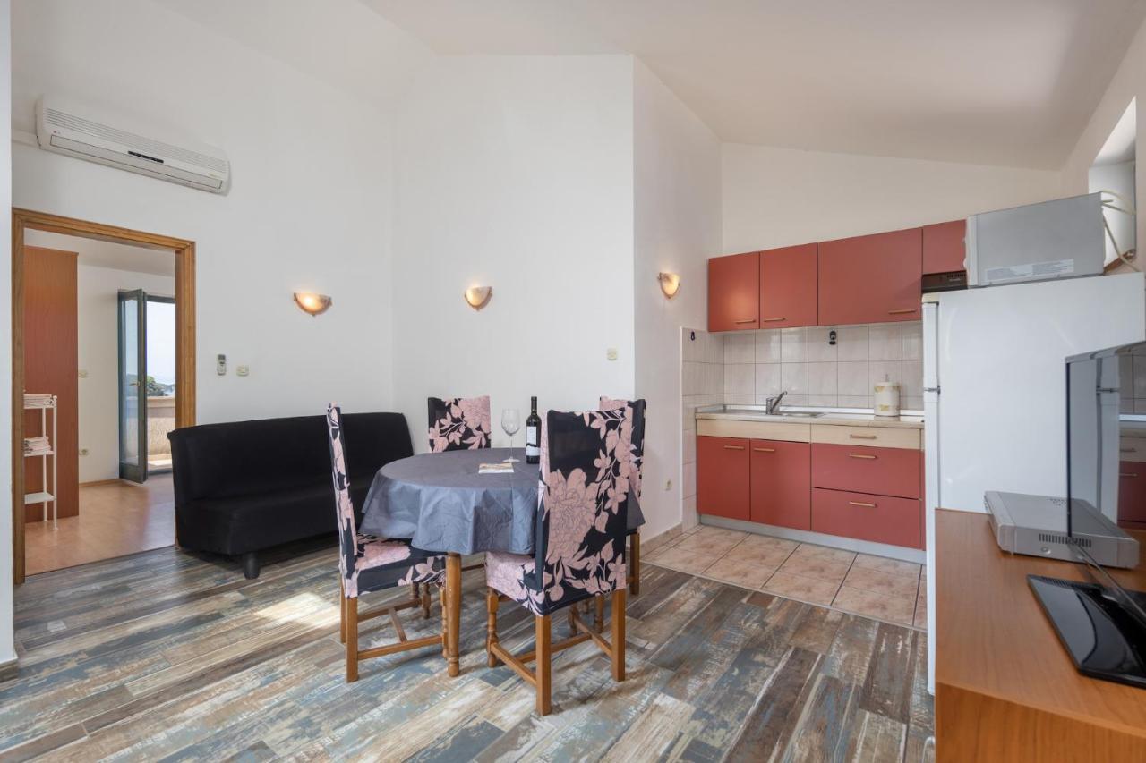 Apartment Doris スペタルスカ・ドラガ エクステリア 写真